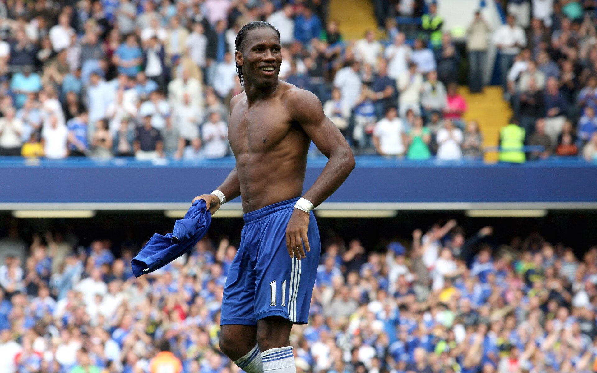 开云app下载-《电竞周边市场：收藏品、服饰与生活用品的潮流风向》，电竞周边馆